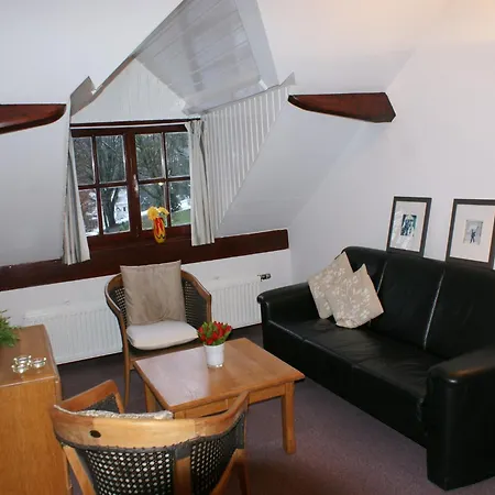 House Situated On A Magnificent Estate Дом отдыха *