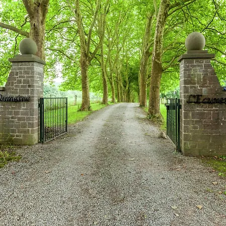 House Situated On A Magnificent Estate * Барво