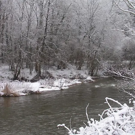 House Situated On A Magnificent Estate Дом отдыха Барво