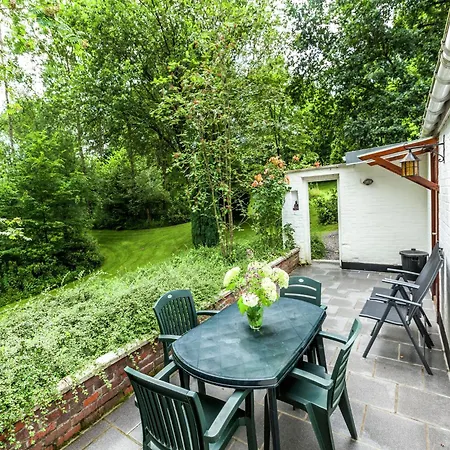 House Situated On A Magnificent Estate Дом отдыха