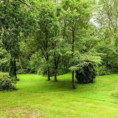 House Situated On A Magnificent Estate بيت للعطل *