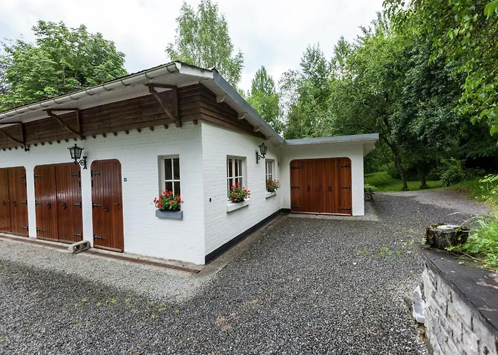 House Situated On A Magnificent Estate Hébergement de vacances